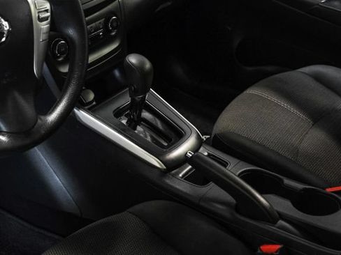 Used 2017 Nissan Sentra S FWD image 22