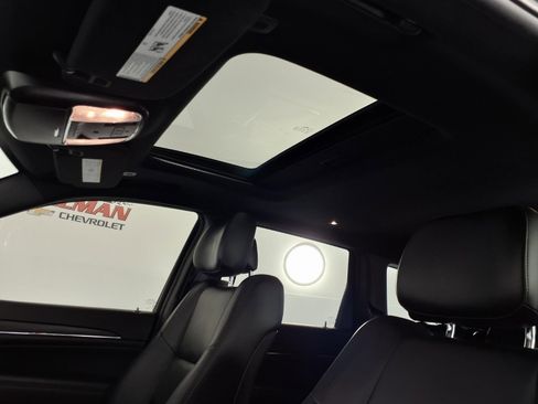 Used 2021 Jeep Grand Cherokee Limited image 15