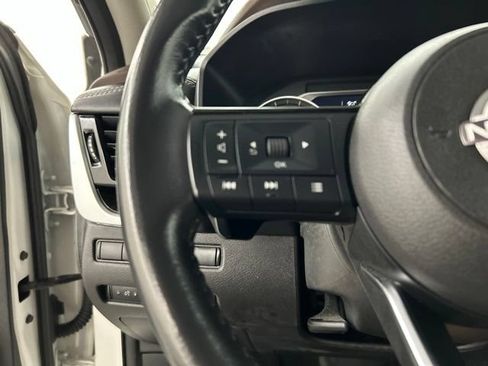 Used 2023 Nissan Rogue SL w/ SL Premium Package AWD/4WD image 9
