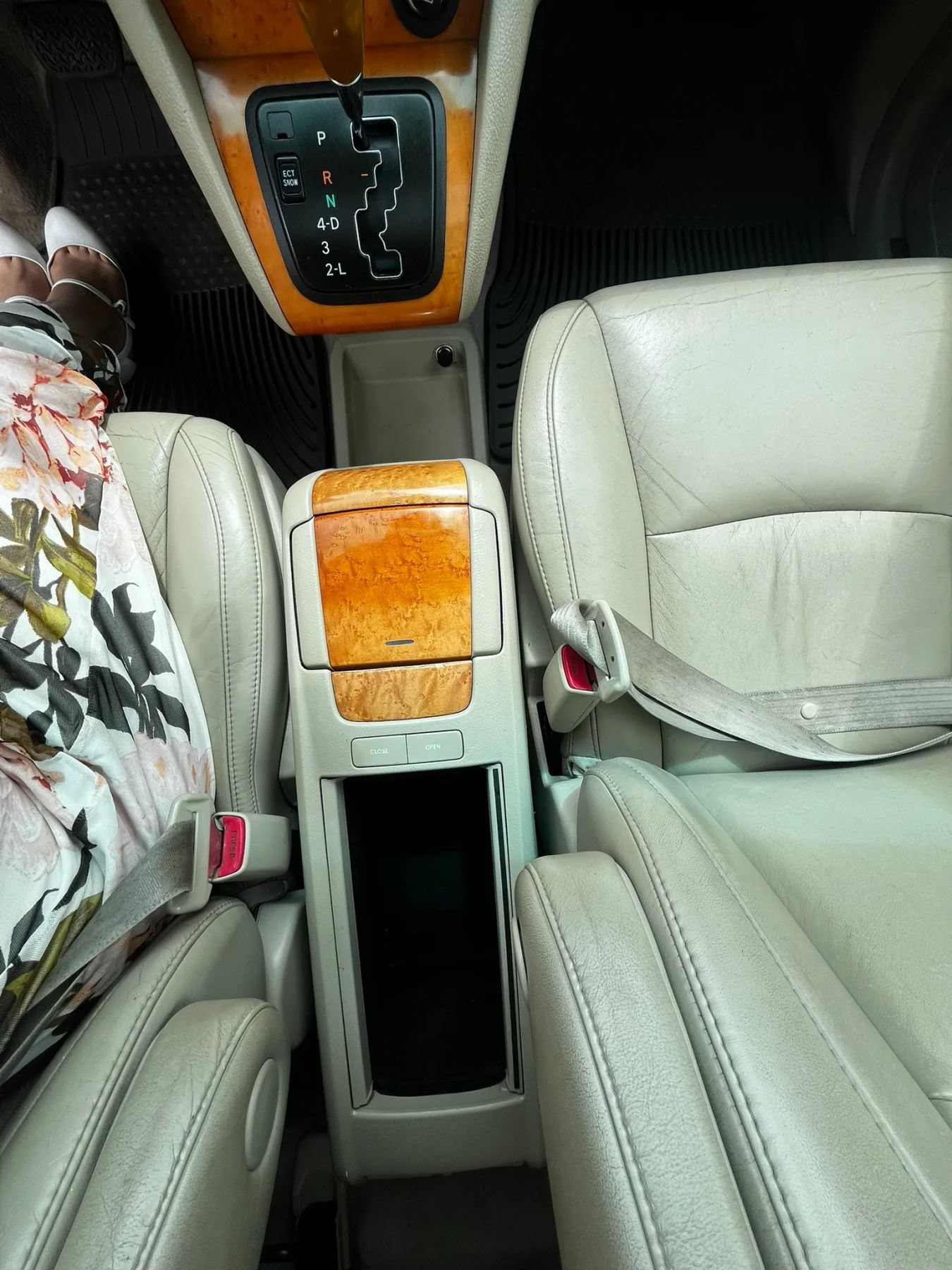 Used 2005 Lexus RX 330 w/ Premium Plus Pkg FWD image 17