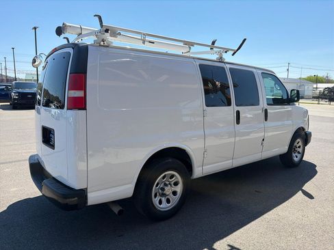 Used 2013 Chevrolet Express 1500 RWD image 4