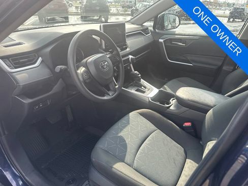Used 2025 Toyota RAV4 XLE FWD image 14