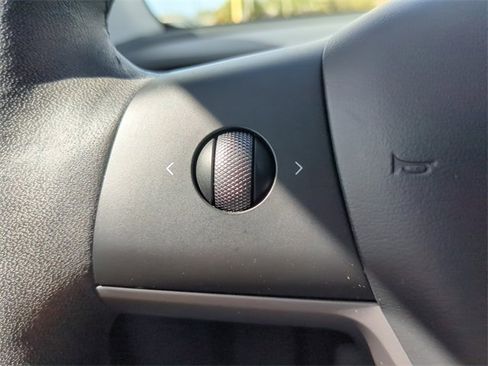 Used 2023 Tesla Model Y Long Range image 32