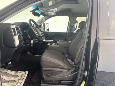 Used 2017 Chevrolet Silverado 1500 LT w/ All Star Edition AWD/4WD image 2