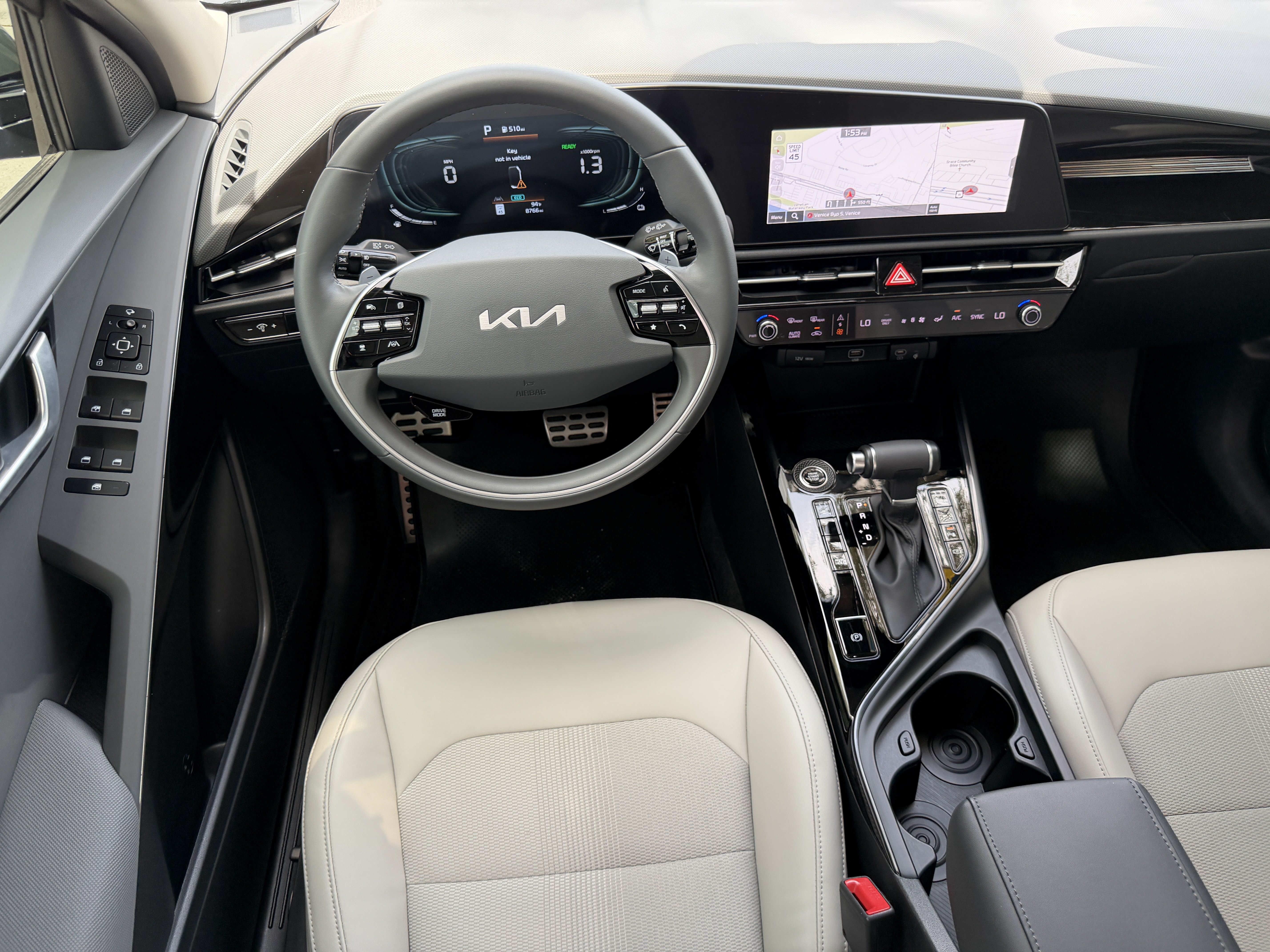 Certified 2024 Kia Niro EX Touring FWD image 12