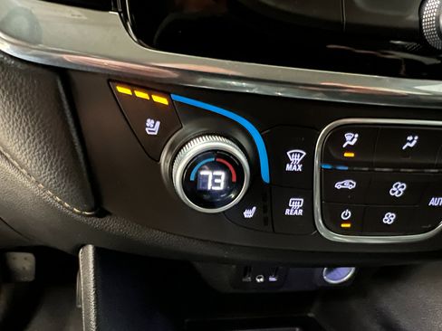 Used 2018 Chevrolet Traverse Premier image 45