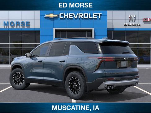 New 2026 Chevrolet Traverse Z71 w/ Enhanced Driving Package image 3