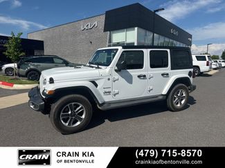 Used 2018 Jeep Wrangler Unlimited Sahara AWD/4WD video 1