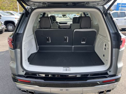 Used 2025 GMC Acadia Denali w/ Super Cruise Package FWD image 33