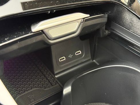 Used 2026 Mercedes-Benz C 300 4MATIC Sedan image 26