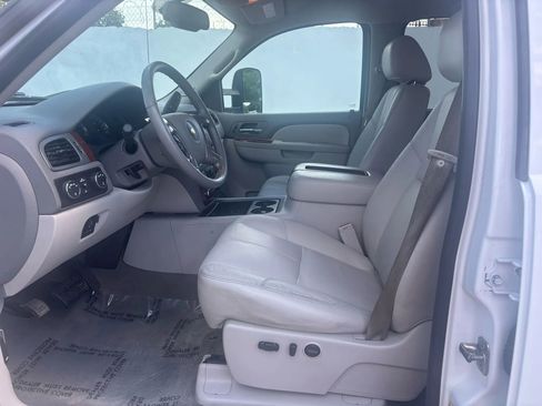 Used 2012 Chevrolet Silverado 2500 LTZ w/ LTZ Plus Package image 9