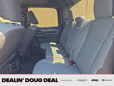 Used 2024 RAM 2500 Big Horn AWD/4WD image 24