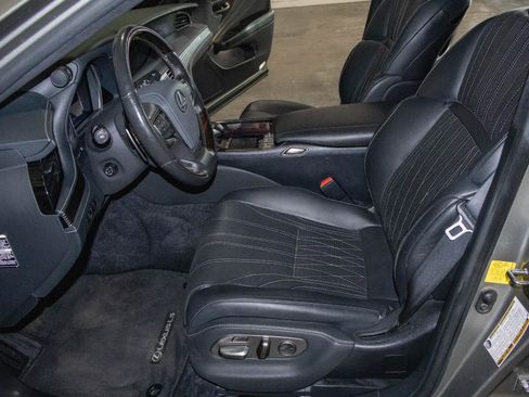 Used 2020 Lexus LS 500 w/ Interior Upgrade Package RWD image 8