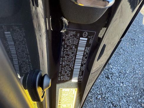 Used 2021 Lexus LC 500 Convertible w/ Touring Package image 32