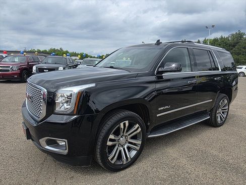 Used 2017 GMC Yukon Denali w/ Open Road Package AWD/4WD image 1