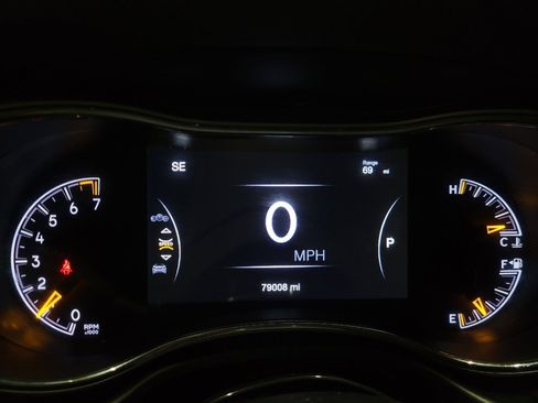 Used 2019 Jeep Grand Cherokee Limited AWD/4WD image 23