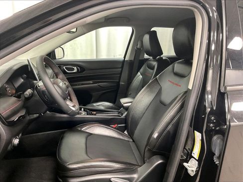 Used 2022 Jeep Compass Trailhawk AWD/4WD image 10
