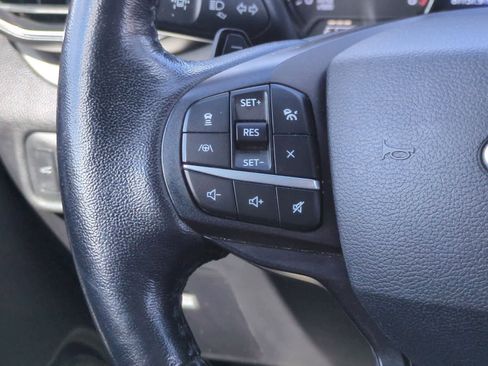 Used 2020 Ford Explorer XLT w/ Equipment Group 202A image 25