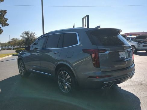 Used 2021 Cadillac XT6 Premium Luxury image 6