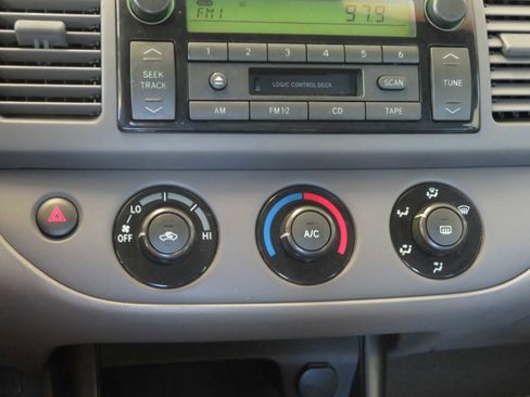 Used 2004 Toyota Camry SE image 34