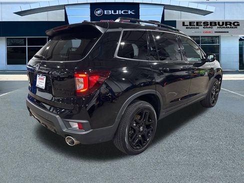 Used 2025 Honda Passport Black Edition image 7