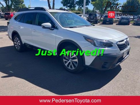 Used 2020 Subaru Outback Premium AWD/4WD image 1