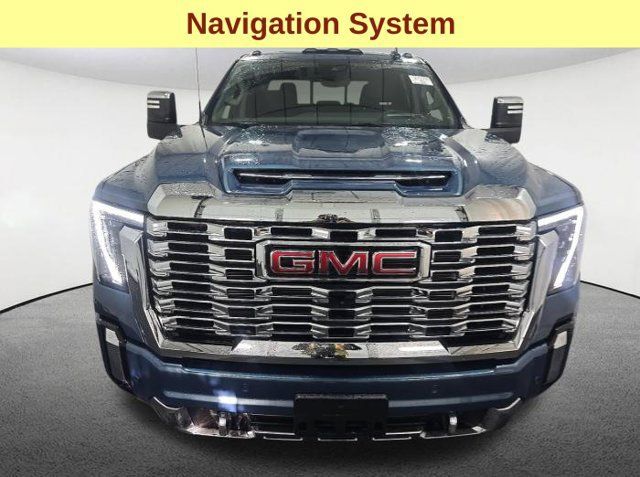 Used 2025 GMC Sierra 3500 Denali w/ Denali Reserve Package AWD/4WD image 4