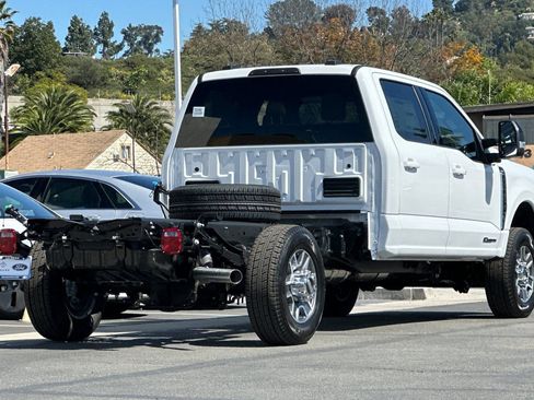 New 2026 Ford F350 Lariat image 3