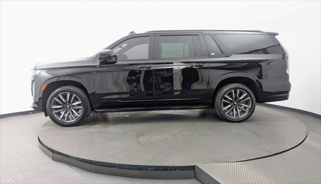 Used 2021 Cadillac Escalade ESV Sport AWD/4WD image 3