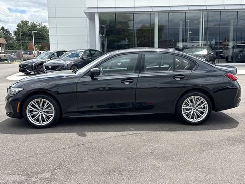 Used 2023 BMW 330i xDrive Sedan w/ Driving Assistance Package AWD/4WD image 10