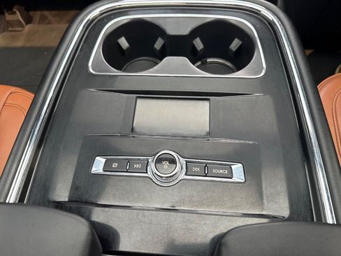 Used 2019 Lincoln Navigator Reserve AWD/4WD image 16