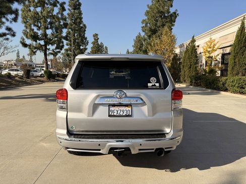 Used 2012 Toyota 4Runner SR5 w/ Convenience Pkg image 8