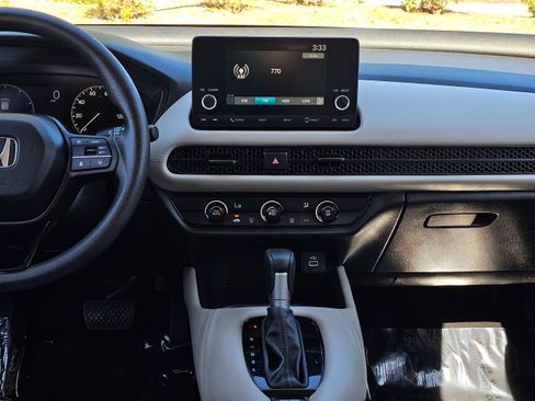 Used 2025 Honda HR-V LX image 27