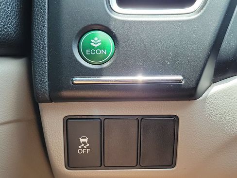 Used 2015 Honda Civic LX image 17