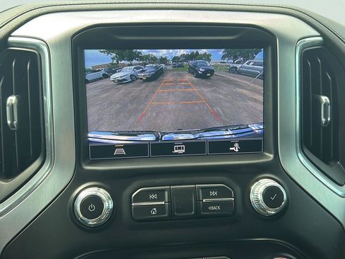 Used 2021 GMC Sierra 1500 SLT RWD image 14