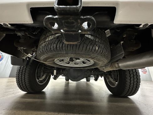 Used 2024 Chevrolet Silverado 2500 High Country w/ Technology Package AWD/4WD image 39