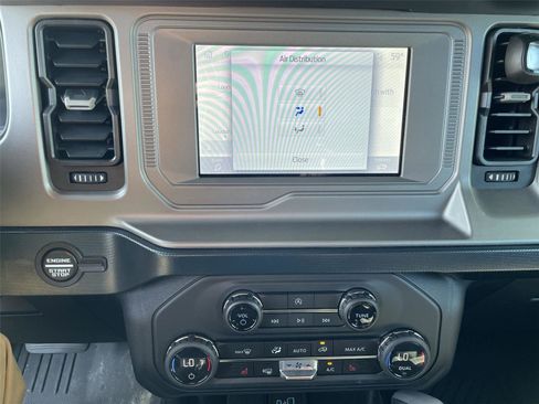 Used 2023 Ford Bronco Outer Banks image 20