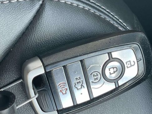 Used 2023 Ford Explorer XLT w/ Equipment Group 202A RWD image 22