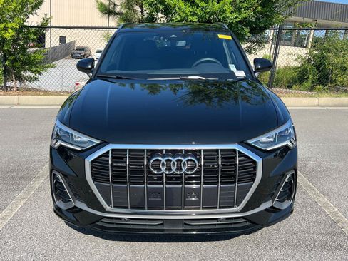 Used 2025 Audi Q3 2.0T Premium w/ Convenience Package AWD/4WD image 2