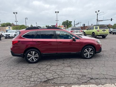 Used 2018 Subaru Outback 2.5i Limited AWD/4WD image 9