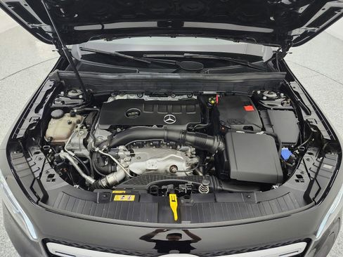 Used 2022 Mercedes-Benz GLB 250 image 16