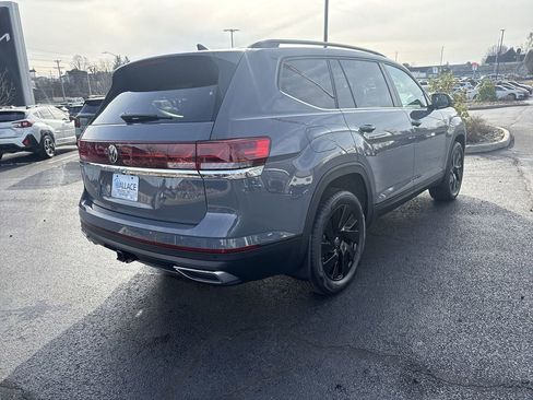 New 2026 Volkswagen Atlas SE FWD image 4