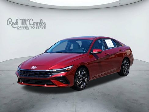 Used 2024 Hyundai Elantra Limited image 1