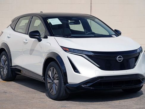 Used 2023 Nissan Ariya AWD image 51