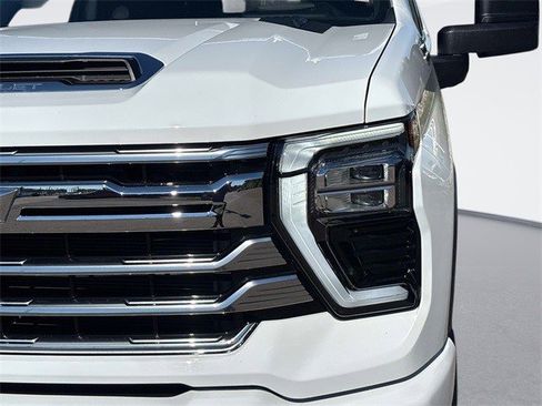 Certified 2025 Chevrolet Silverado 2500 High Country w/ Technology Package image 12