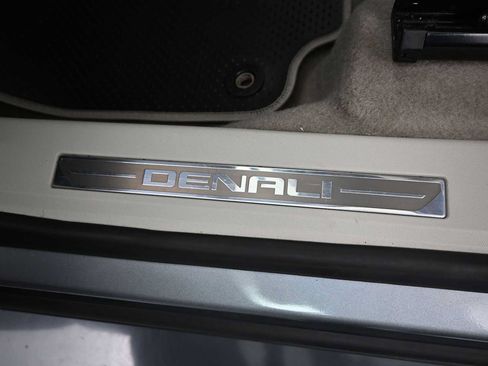 Used 2023 GMC Terrain Denali w/ Denali Premium Package AWD/4WD image 24