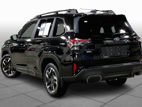 Certified 2025 Subaru Forester Limited image 11