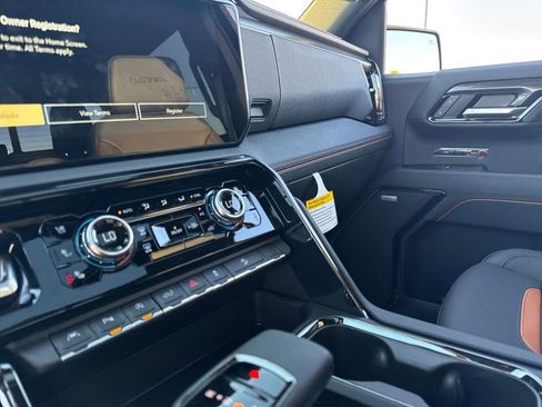 New 2026 GMC Sierra 1500 AT4 w/ AT4 Premium Package image 18