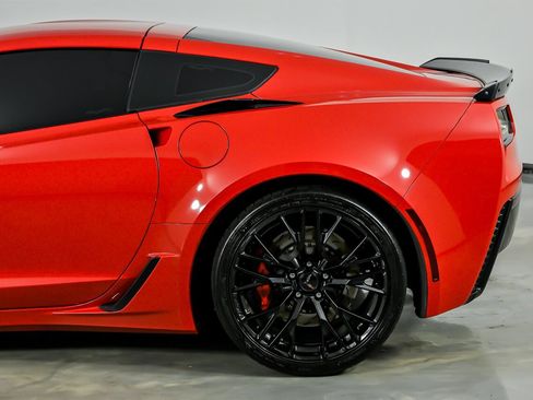 Used 2016 Chevrolet Corvette Z06 w/ 2LZ Preferred Equipment Group image 9