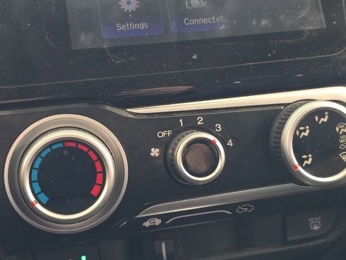 Used 2017 Honda Fit EX image 21